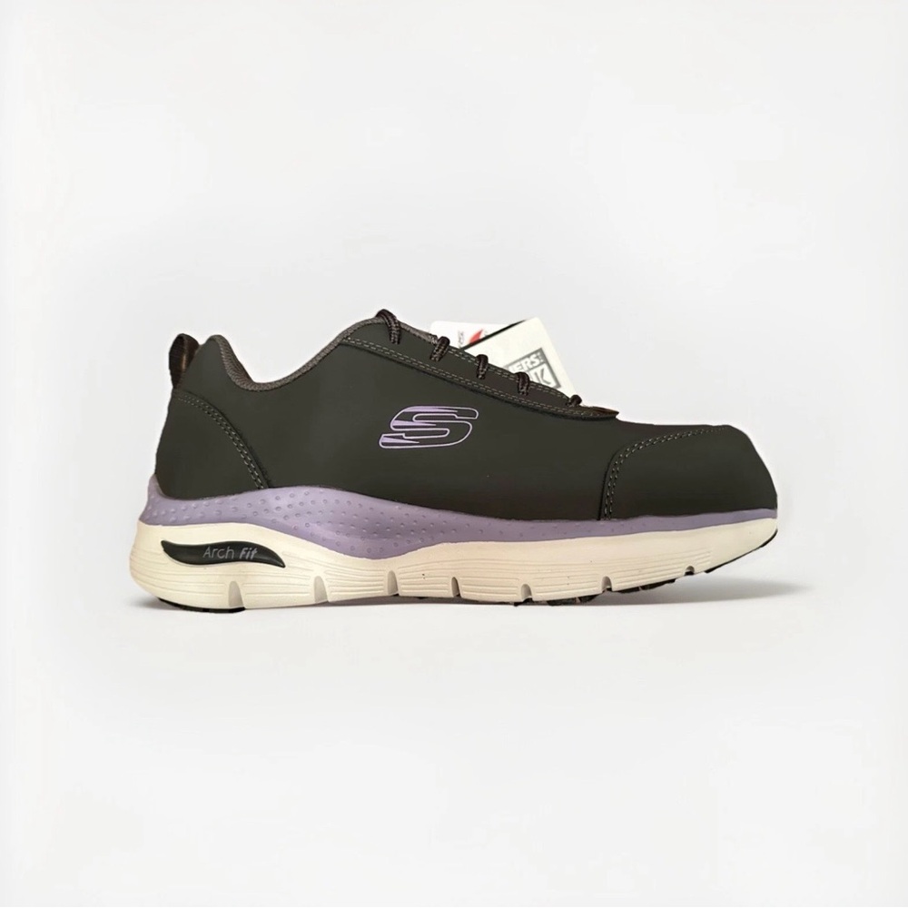 Skechers black and lavender slip-on sneakers